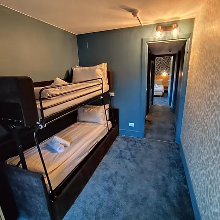 Hotel Turan &
